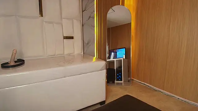 Snapshot of sophiadoll_tf chatting on 2, 10, 2025 sophiadoll tf online show from 2, 10, 2025