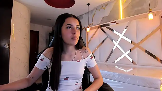 sophiadoll tf online show from 16, 5, 2026