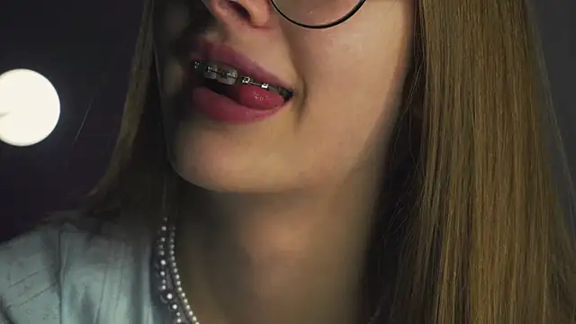 Snapshot of blissence chatting on 22, 12, 2025 blissence online show from 22, 12, 2025