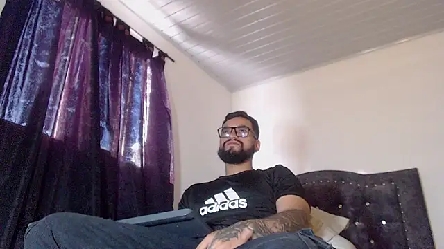 Snapshot of Chrys_harris77 chatting on 16, 3, 2026 Chrys harris77 online show from 16, 3, 2026