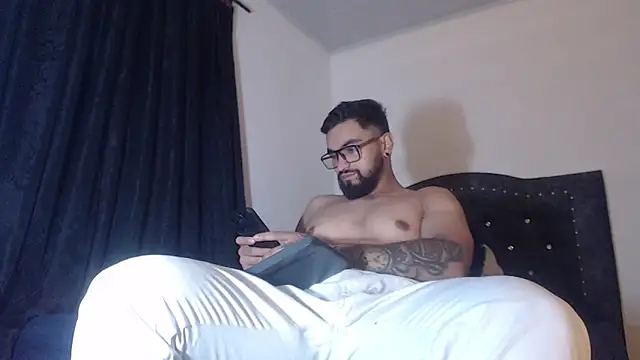 Snapshot of Chrys_harris77 chatting on 25, 3, 2026 Chrys harris77 online show from 25, 3, 2026