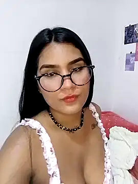 Snapshot of Renata_Zoe chatting on 6, 10, 2025 Renata Zoe online show from 6, 10, 2025