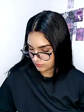 Snapshot of Renata_Zoe chatting on 9, 10, 2025 Renata Zoe online show from 9, 10, 2025