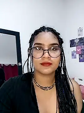 Snapshot of Renata_Zoe chatting on 19, 10, 2025 Renata Zoe online show from 19, 10, 2025