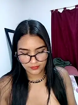 Snapshot of Renata_Zoe chatting on 24, 10, 2025 Renata Zoe online show from 24, 10, 2025