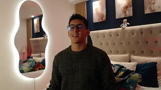 Snapshot of SalvadorFit chatting on 25, 2, 2026 SalvadorFit online show from 25, 2, 2026