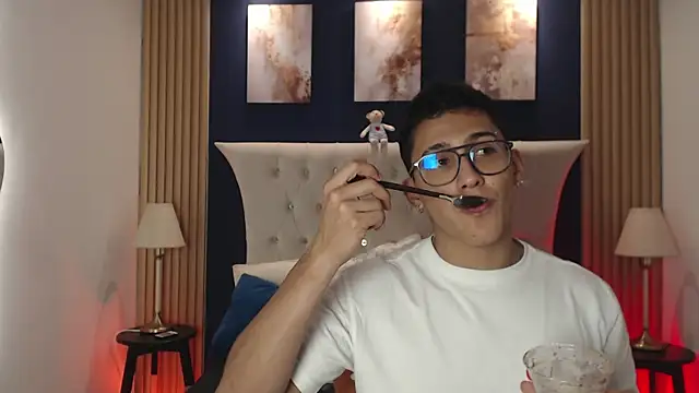 Snapshot of SalvadorFit chatting on 26, 2, 2026 SalvadorFit online show from 26, 2, 2026