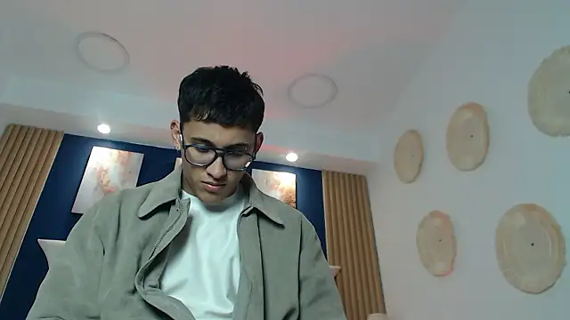 Snapshot of SalvadorFit chatting on 18, 3, 2026 SalvadorFit online show from 18, 3, 2026