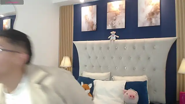 Snapshot of SalvadorFit chatting on 3, 4, 2026 SalvadorFit online show from 3, 4, 2026