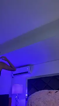 Snapshot of MeganMyerss_ chatting on 21, 10, 2025 MeganMyerss  online show from 21, 10, 2025