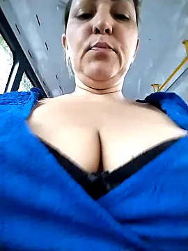 Snapshot of Lunita86 chatting on 8, 2, 2026 Lunita86 online show from 8, 2, 2026