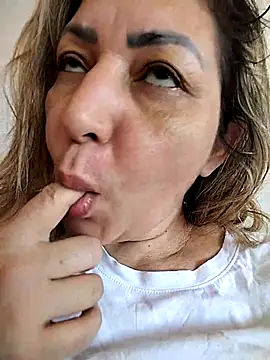 Snapshot of Lunita86 chatting on 14, 2, 2026 Lunita86 online show from 14, 2, 2026