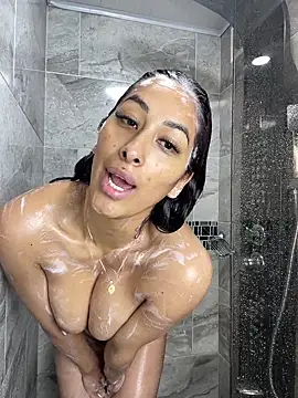 Snapshot of LawGoldman chatting on 2, 10, 2025 LawGoldman online show from 2, 10, 2025