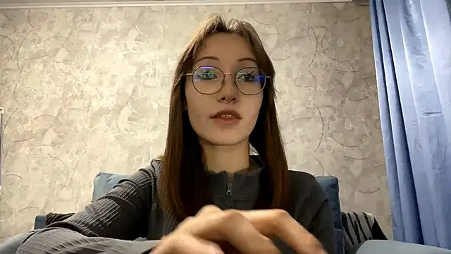 Snapshot of SetsukoBuddemeyer chatting on 15, 10, 2025 SetsukoBuddemeyer online show from 15, 10, 2025