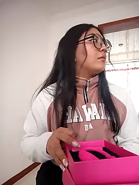 Violettabloom  online show from 24, 9, 2025