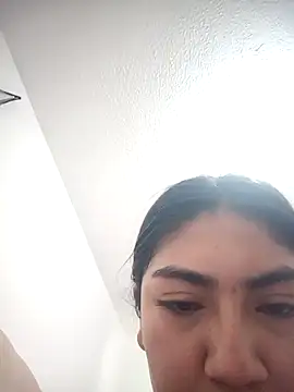 Violettabloom  online show from 4, 10, 2025