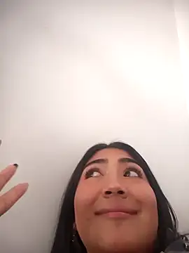 Violettabloom  online show from 22, 10, 2025