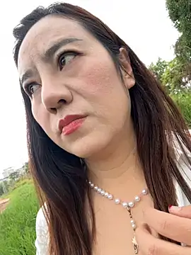 Kayla-love online show from 6, 11, 2025