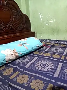 Snapshot of Cute_Couple59 chatting on 15, 10, 2025 Cute Couple59 online show from 15, 10, 2025