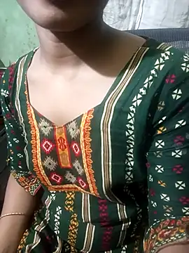 Snapshot of Cute_Couple59 chatting on 16, 10, 2025 Cute Couple59 online show from 16, 10, 2025