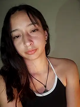 Snapshot of Vale_stone_ chatting on 4, 3, 2026 Vale stone online show from 4, 3, 2026