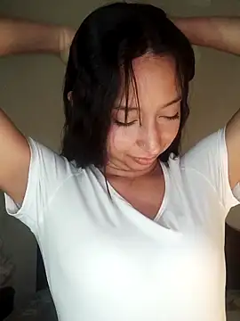 Snapshot of Vale_stone_ chatting on 8, 3, 2026 Vale stone online show from 8, 3, 2026