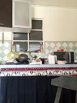 Snapshot of Vale_stone_ chatting on 7, 4, 2026 Vale stone online show from 7, 4, 2026