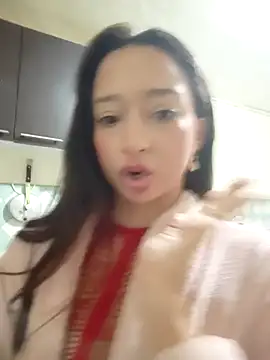 Snapshot of Vale_stone_ chatting on 11, 4, 2026 Vale stone online show from 11, 4, 2026