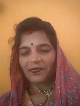 Snapshot of Hott_cutgirl chatting on 8, 10, 2025 Hott cutgirl online show from 8, 10, 2025