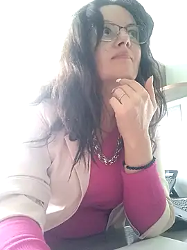 Snapshot of ValeriaLove43211 chatting on 30, 9, 2025 ValeriaLove43211 online show from 30, 9, 2025