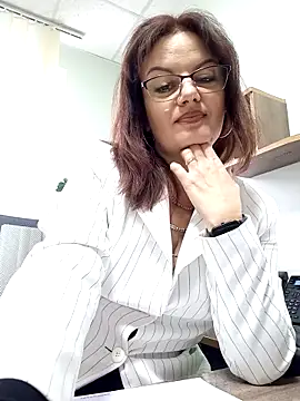 Snapshot of ValeriaLove43211 chatting on 20, 11, 2025 ValeriaLove43211 online show from 20, 11, 2025