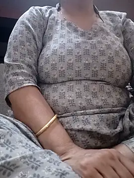 Snapshot of Jeya_thakur chatting on 11, 4, 2026 Jeya thakur online show from 11, 4, 2026