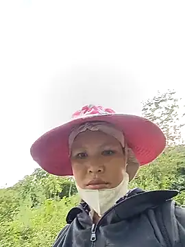 Snapshot of callistra chatting on 9, 10, 2025 callistra online show from 9, 10, 2025