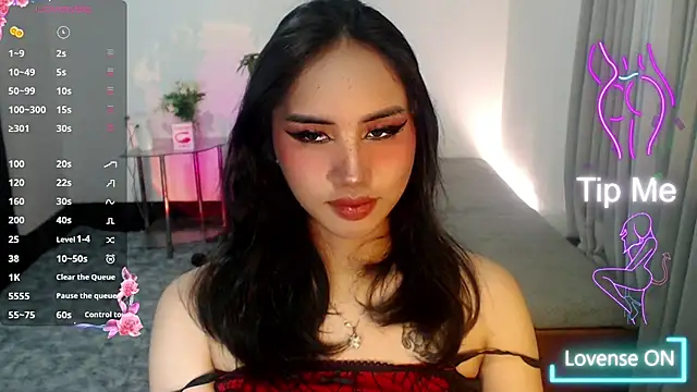 Snapshot of Divine_Goddesss chatting on 27, 9, 2025 Divine Goddesss online show from 27, 9, 2025