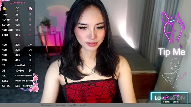 Snapshot of Divine_Goddesss chatting on 18, 10, 2025 Divine Goddesss online show from 18, 10, 2025