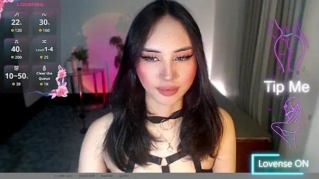 Snapshot of Divine_Goddesss chatting on 31, 10, 2025 Divine Goddesss online show from 31, 10, 2025