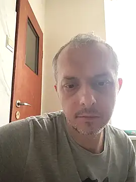 szajbusek41 online show from 22, 4, 2026