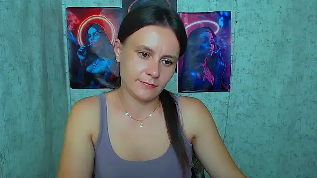 Snapshot of EvelinaMiss_ chatting on 19, 9, 2025 EvelinaMiss  online show from 19, 9, 2025