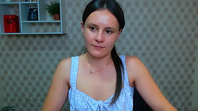 Snapshot of EvelinaMiss_ chatting on 15, 10, 2025 EvelinaMiss  online show from 15, 10, 2025