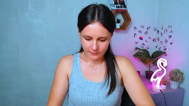 Snapshot of EvelinaMiss_ chatting on 19, 10, 2025 EvelinaMiss  online show from 19, 10, 2025