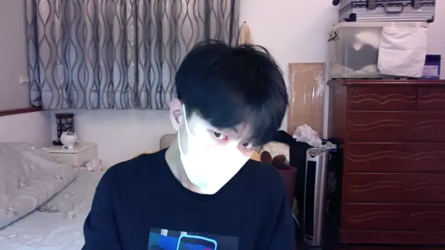 Snapshot of kai101010 chatting on 16, 12, 2025 kai101010 online show from 16, 12, 2025