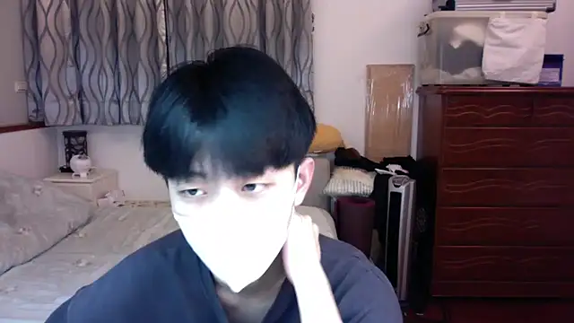 Snapshot of kai101010 chatting on 17, 12, 2025 kai101010 online show from 17, 12, 2025