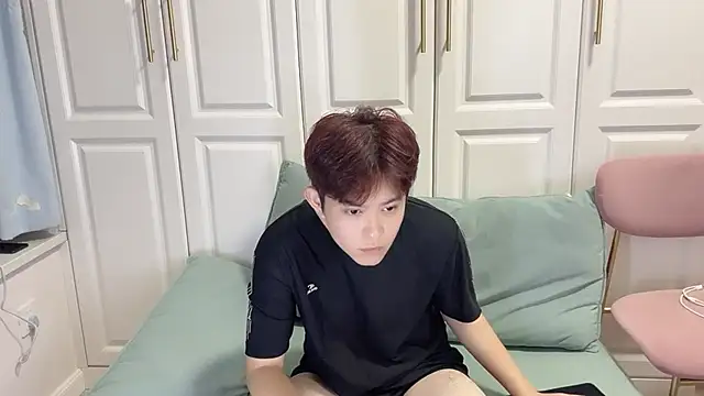 Snapshot of xlong00099 chatting on 26, 10, 2025 xlong00099 online show from 26, 10, 2025