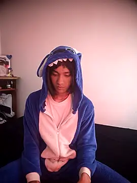 Snapshot of aisha_78 chatting on 12, 10, 2025 aisha 78 online show from 12, 10, 2025