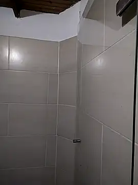 Snapshot of Suzanelee1 chatting on 14, 10, 2025 Suzanelee1 online show from 14, 10, 2025