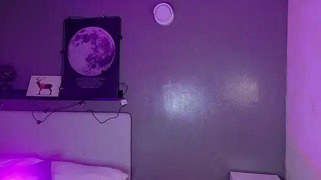 KeendraFox  online show from 18, 12, 2025