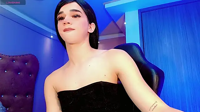 Snapshot of Sophia_Stonee chatting on 28, 9, 2025 Sophia Stonee online show from 28, 9, 2025