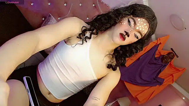 Snapshot of Sophia_Stonee chatting on 22, 10, 2025 Sophia Stonee online show from 22, 10, 2025