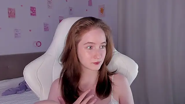 Snapshot of CrystalSoul_ chatting on 20, 9, 2025 CrystalSoul  online show from 20, 9, 2025