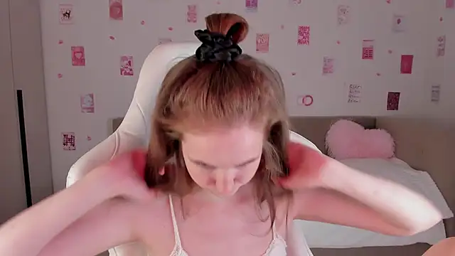 Snapshot of CrystalSoul_ chatting on 21, 9, 2025 CrystalSoul  online show from 21, 9, 2025